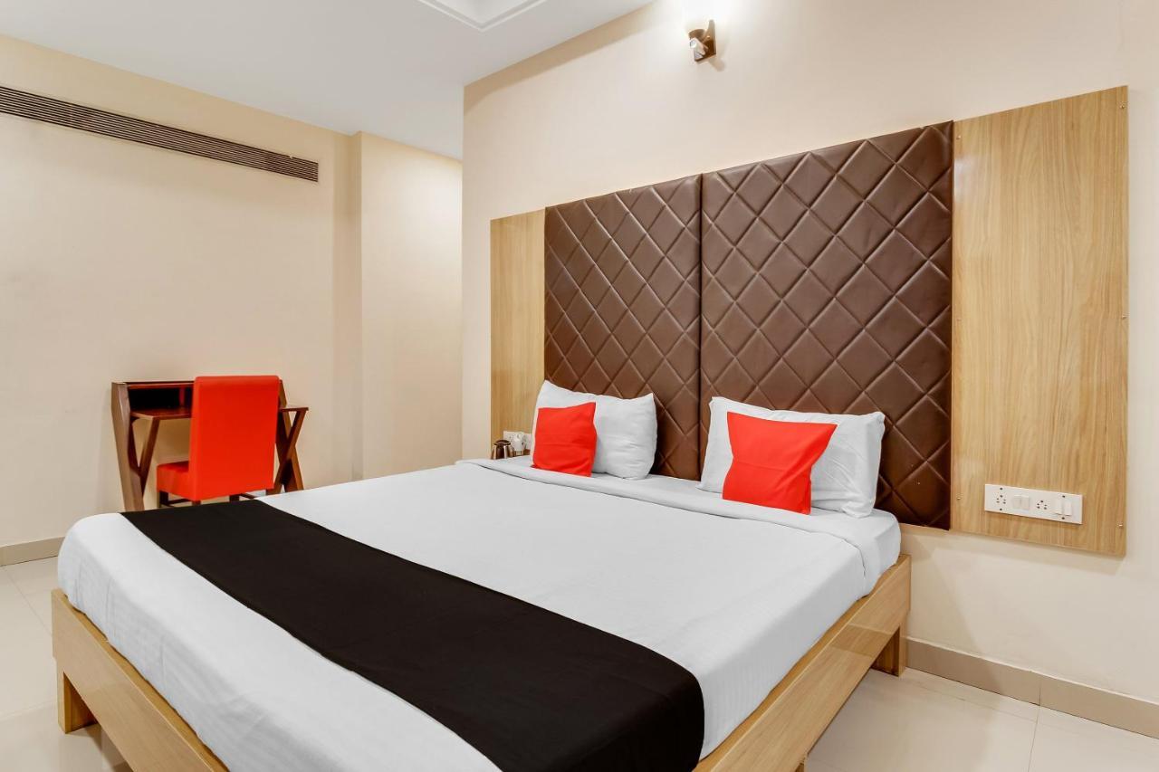 Capital O 19666 Hotel Solitaire Ναγκπούρ Εξωτερικό φωτογραφία